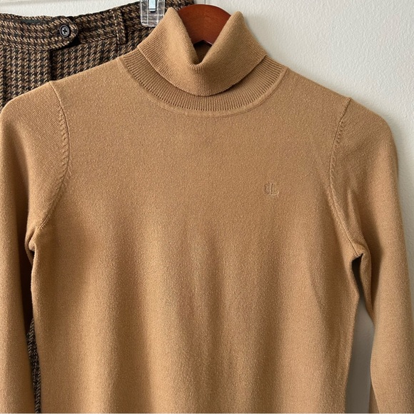 Vintage Lauren wool skirt and sweater set - Picture 2 of 12